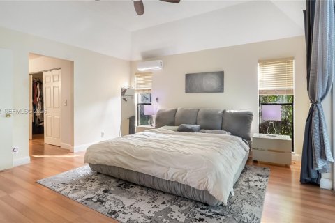 Купить виллу или дом в Корал-Спрингс, Флорида 4 спальни, № 2028965 - фото 12