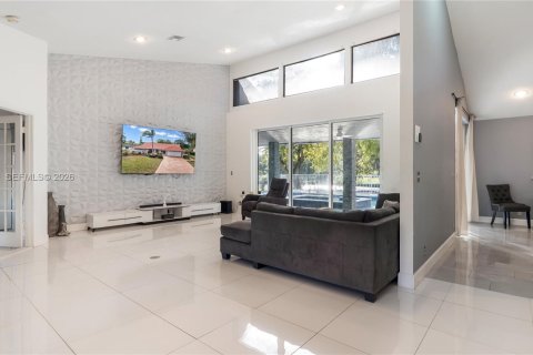 Купить виллу или дом в Корал-Спрингс, Флорида 4 спальни, № 2028965 - фото 7