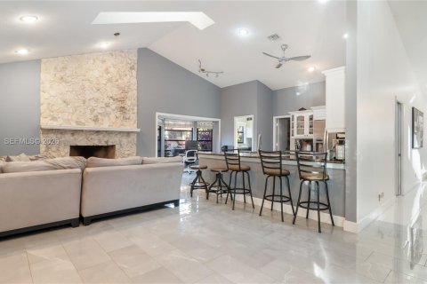 Купить виллу или дом в Корал-Спрингс, Флорида 4 спальни, № 2028965 - фото 26