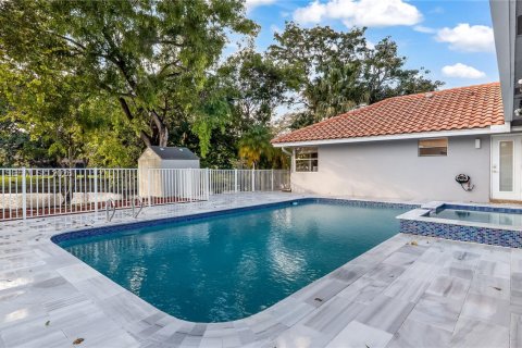 Купить виллу или дом в Корал-Спрингс, Флорида 4 спальни, № 2028965 - фото 22