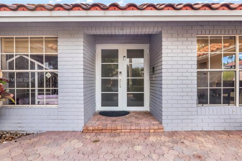 Купить виллу или дом в Корал-Спрингс, Флорида 4 спальни, № 2028965 - фото 3