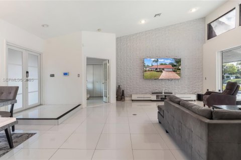 Купить виллу или дом в Корал-Спрингс, Флорида 4 спальни, № 2028965 - фото 6