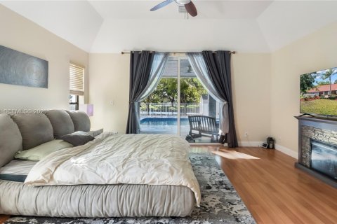 Купить виллу или дом в Корал-Спрингс, Флорида 4 спальни, № 2028965 - фото 11