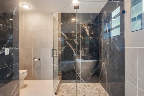 Купить виллу или дом в Корал-Спрингс, Флорида 4 спальни, № 2028965 - фото 19