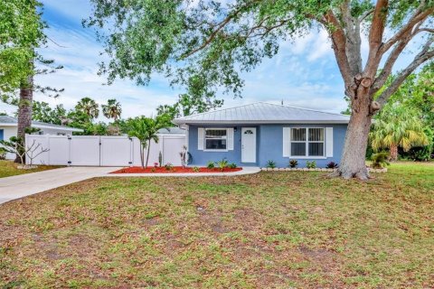 Casa en venta en Bradenton, Florida, 2 dormitorios, 112.23 m2 № 1630522 - foto 1