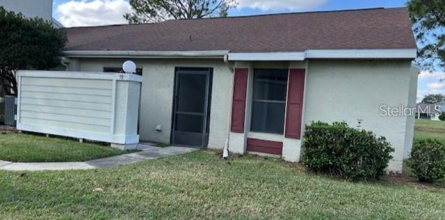 House in Kissimmee, Florida 3 bedrooms, 99.41 sq.m. № 2418651