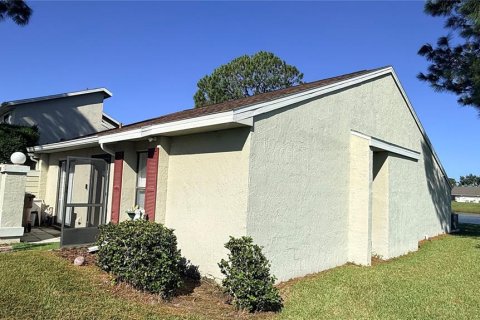 House in Kissimmee, Florida 3 bedrooms, 99.41 sq.m. № 2418651 - photo 2