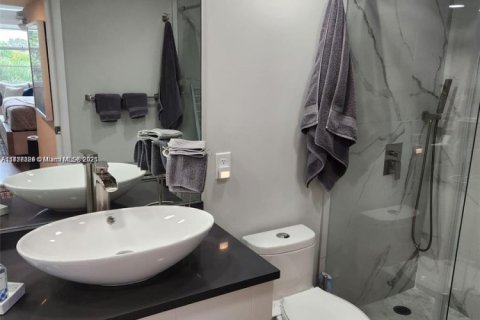 Condo in Pompano Beach, Florida, 3 bedrooms  № 1712229 - photo 16
