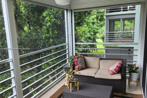 Condo in Pompano Beach, Florida, 3 bedrooms  № 1712229 - photo 24