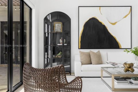 Villa ou maison à vendre à Miami, Floride: 6 chambres, 521.09 m2 № 1996502 - photo 8