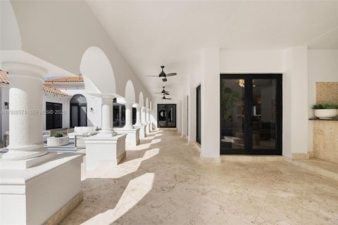 Villa ou maison à vendre à Miami, Floride: 6 chambres, 521.09 m2 № 1996502 - photo 30