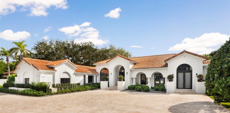 Villa ou maison à Miami, Floride 6 chambres, 521.09 m2 № 1996502