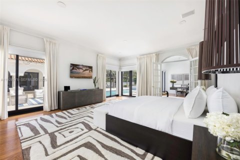 Villa ou maison à vendre à Miami, Floride: 6 chambres, 521.09 m2 № 1996502 - photo 14