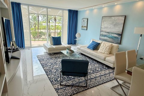 Condo in Bal Harbour, Florida, 1 bedroom  № 1851948 - photo 7