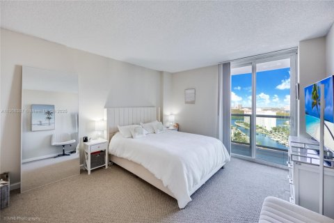 Condo in Sunny Isles Beach, Florida, 1 bedroom  № 1956930 - photo 8