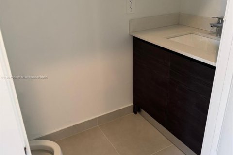 Townhouse in Homestead, Florida 3 bedrooms № 2016259 - photo 7