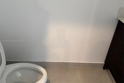 Townhouse in Homestead, Florida 3 bedrooms № 2016259 - photo 9