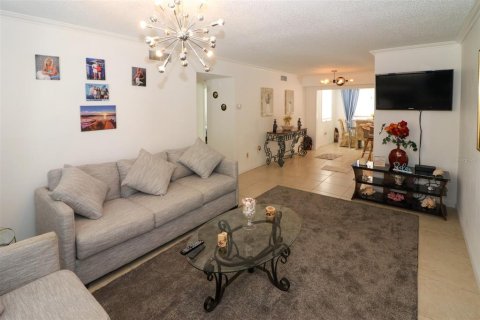 Condominio en venta en Port Charlotte, Florida, 2 dormitorios, 96.53 m2 № 1622060 - foto 3