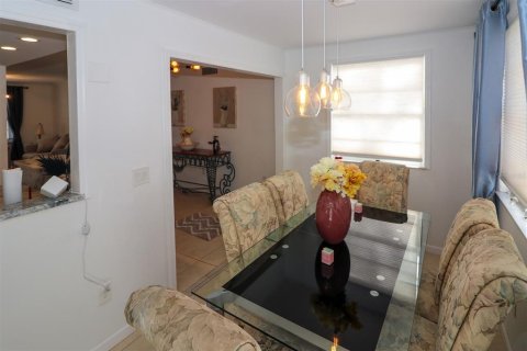 Condominio en venta en Port Charlotte, Florida, 2 dormitorios, 96.53 m2 № 1622060 - foto 13