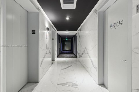Copropriété à vendre à Miami, Floride: 1 chambre, 64.94 m2 № 2082395 - photo 13