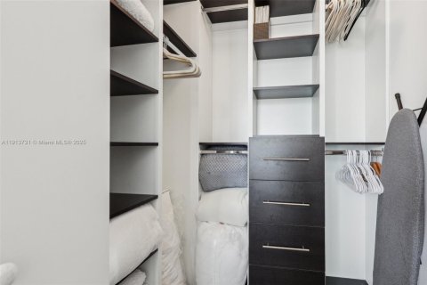Copropriété à vendre à Miami, Floride: 1 chambre, 64.94 m2 № 2082395 - photo 18