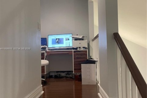 Купить виллу или дом в Пемброк-Пайнс, Флорида 4 спальни, 217.3м2, № 1997571 - фото 23