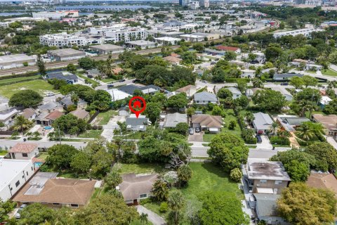 Casa en venta en West Palm Beach, Florida, 3 dormitorios, 101.26 m2 № 2078597 - foto 20