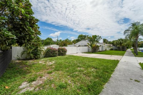 Casa en venta en West Palm Beach, Florida, 3 dormitorios, 101.26 m2 № 2078597 - foto 14