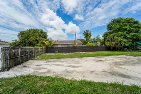 Casa en venta en West Palm Beach, Florida, 3 dormitorios, 101.26 m2 № 2078597 - foto 6
