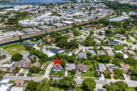 Casa en venta en West Palm Beach, Florida, 3 dormitorios, 101.26 m2 № 2078597 - foto 22