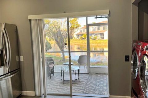 Adosado en alquiler en Tampa, Florida, 2 dormitorios, 110 m2 № 1901689 - foto 9
