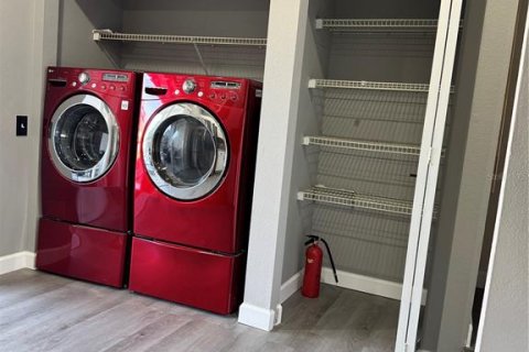 Adosado en alquiler en Tampa, Florida, 2 dormitorios, 110 m2 № 1901689 - foto 11