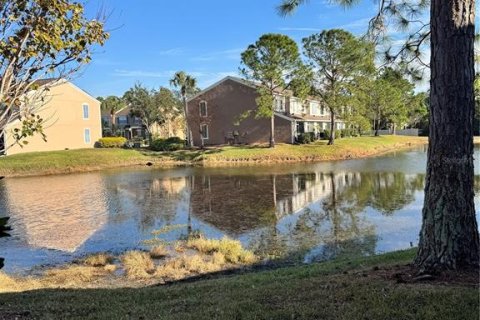 Adosado en alquiler en Tampa, Florida, 2 dormitorios, 110 m2 № 1901689 - foto 3