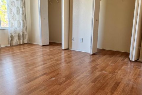 Adosado en alquiler en Tampa, Florida, 2 dormitorios, 110 m2 № 1901689 - foto 15