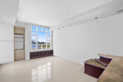 Condo in Fort Lauderdale, Florida, 3 bedrooms  № 2081163 - photo 22
