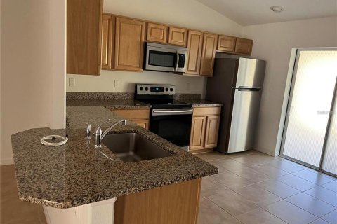 Снять в аренду квартиру в Палм-Кост, Флорида 3 комнаты, 112.41м2, № 1822876 - фото 2