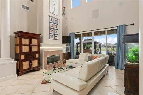 House in Davenport, Florida 4 bedrooms, 376.16 sq.m. № 1624644 - photo 6