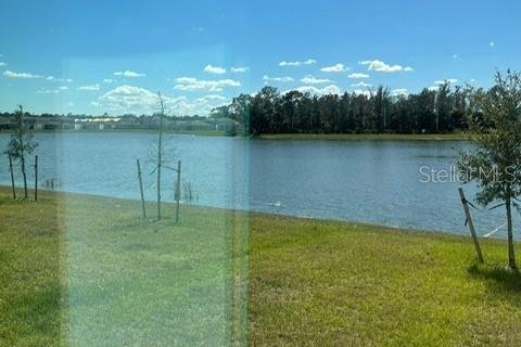 House in CYPRESS HAMMOCK in Kissimmee, Florida 4 bedrooms, 235.23 sq.m. № 1631498 - photo 9