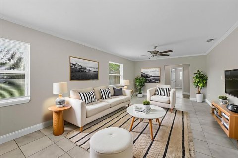 Купить виллу или дом в Таварес, Флорида 8 комнат, 167.78м2, № 2147417 - фото 7