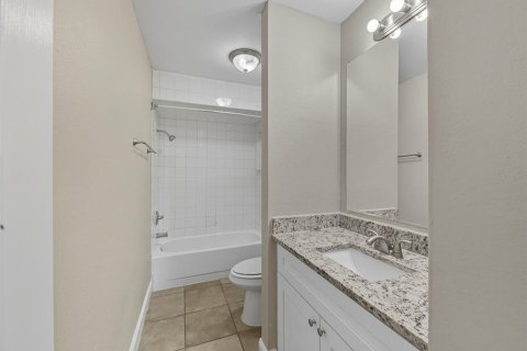 Купить виллу или дом в Таварес, Флорида 8 комнат, 167.78м2, № 2147417 - фото 29