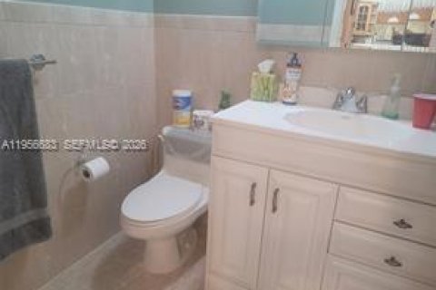 Condominio en alquiler en Hollywood, Florida, 1 dormitorio, 75.25 m2 № 2010585 - foto 8