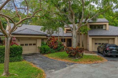 Купить таунхаус в Плантация, Флорида 3 спальни, 142.7м2, № 2010634 - фото 2