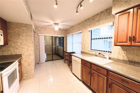 Купить кондоминиум в Семинол, Флорида 3 комнаты, 96.62м2, № 2099810 - фото 5