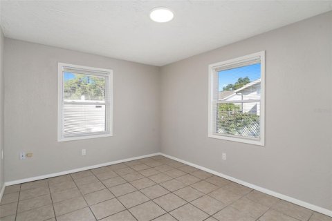 House in New Port Richey, Florida 3 bedrooms, 159.61 sq.m. № 1902427 - photo 21
