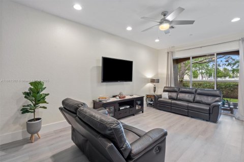 Casa en venta en Boynton Beach, Florida, 3 dormitorios, 205.22 m2 № 1925159 - foto 3