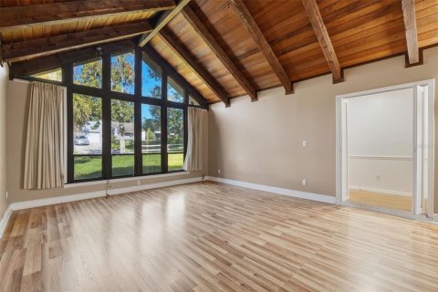 House in Longwood, Florida 3 bedrooms, 159.51 sq.m. № 2351673 - photo 8
