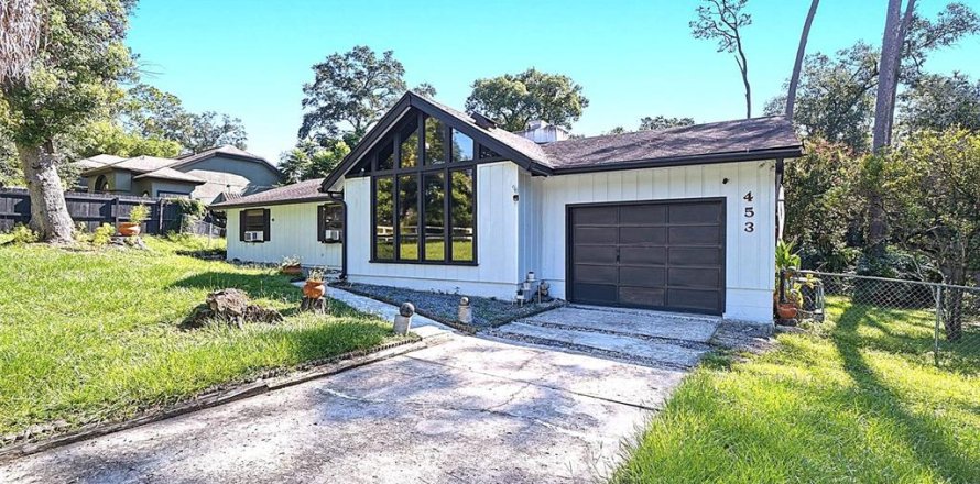 House in Longwood, Florida 3 bedrooms, 159.51 sq.m. № 2351673