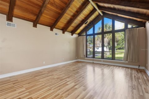 House in Longwood, Florida 3 bedrooms, 159.51 sq.m. № 2351673 - photo 5