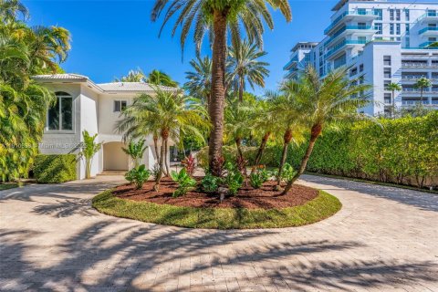 Villa ou maison à vendre à Miami Beach, Floride: 5 chambres, 374.86 m2 № 1974966 - photo 4