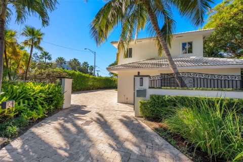 Villa ou maison à vendre à Miami Beach, Floride: 5 chambres, 374.86 m2 № 1974966 - photo 6